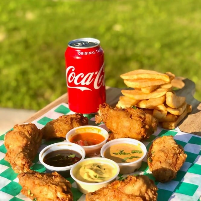 Delicious Wings Catering Package.